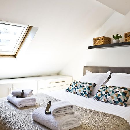Pick A Flat'S Apartments In Batignolles - Rue Biot París Exterior foto