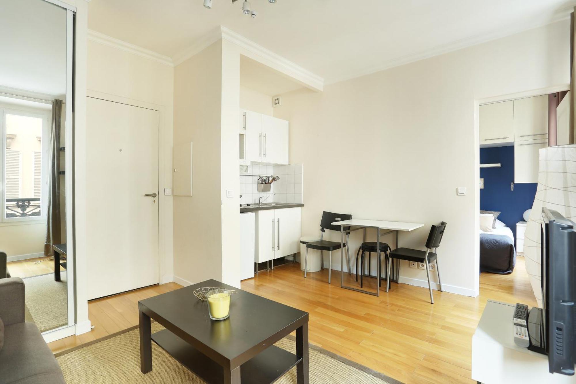 Pick A Flat'S Apartments In Batignolles - Rue Biot París Exterior foto