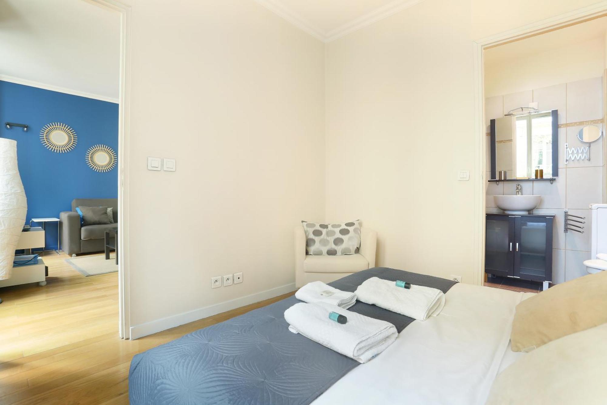 Pick A Flat'S Apartments In Batignolles - Rue Biot París Exterior foto