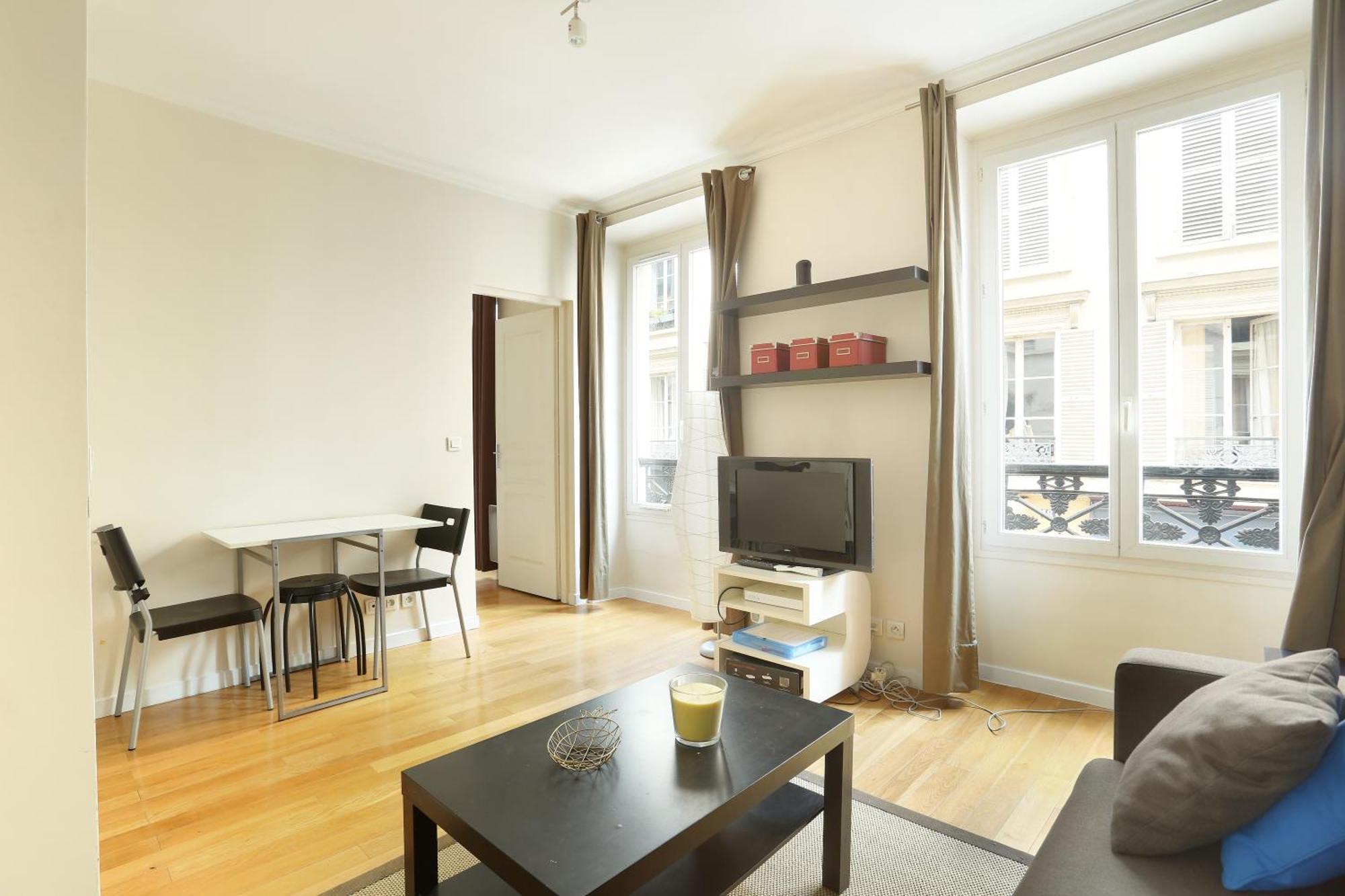 Pick A Flat'S Apartments In Batignolles - Rue Biot París Exterior foto