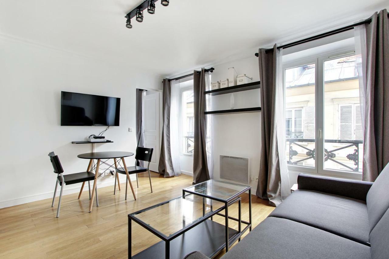 Pick A Flat'S Apartments In Batignolles - Rue Biot París Exterior foto